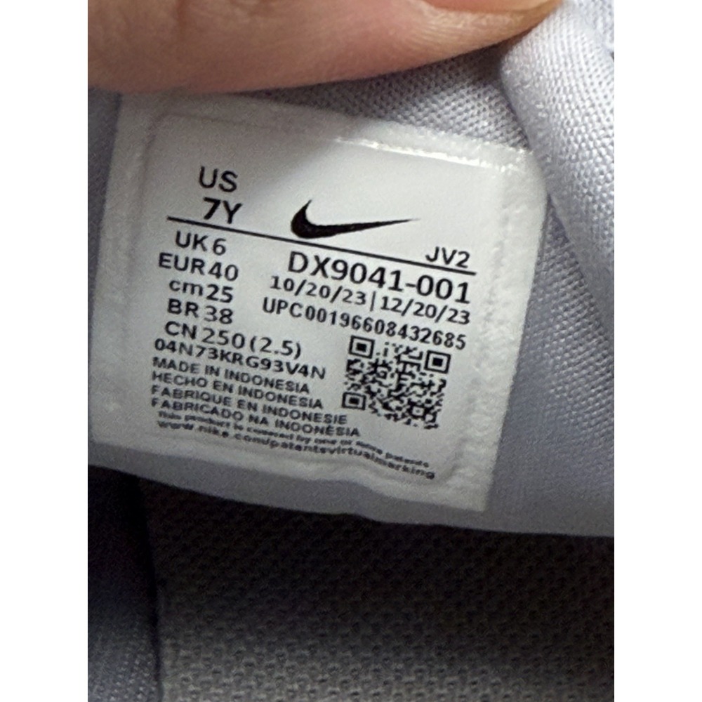 Nike Tanjun GS Wolf Grey White Running Shoes Youth Size 7Y (Women's 8.5) - Picture 9 of 9